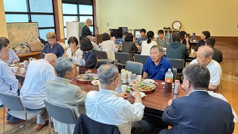 懇親会