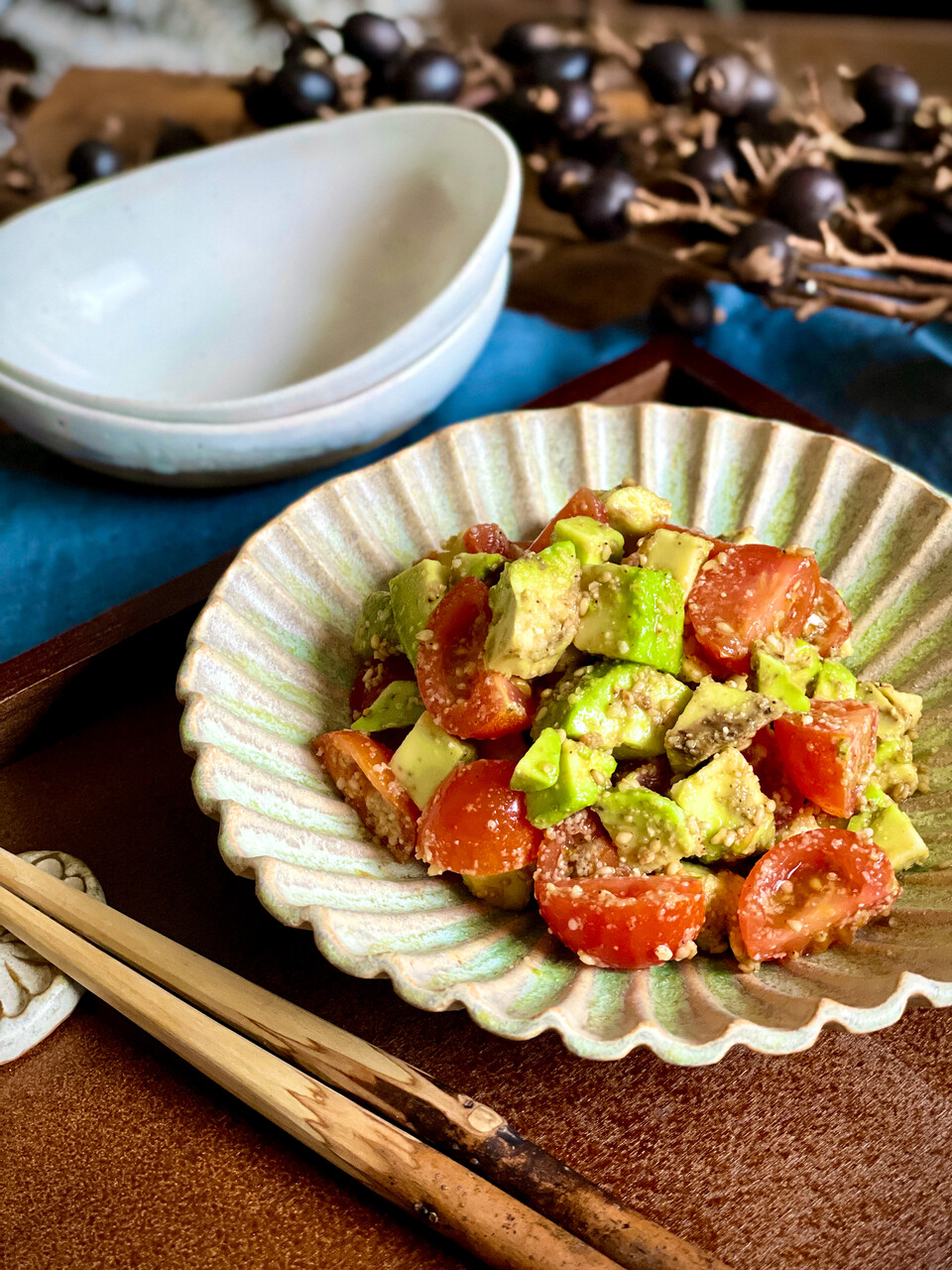 胡麻ポン酢がめちゃくちゃマッチング 簡単 美味しい和風サラダ アボカドとトマトの胡麻ぽんサラダ 簡単 節約 おしゃレシピ Shimaのオウチカフェ Powered By ライブドアブログ