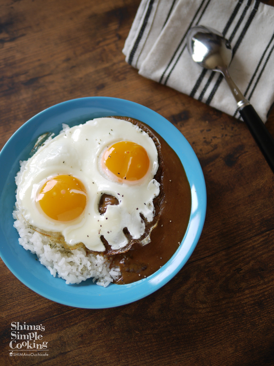 Sns映え デコ目玉焼き スカル型の目玉焼き Funny Side Up ドクロべー様の目玉焼きカレー 簡単 節約 おしゃレシピ Shimaのオウチカフェ Powered By ライブドアブログ