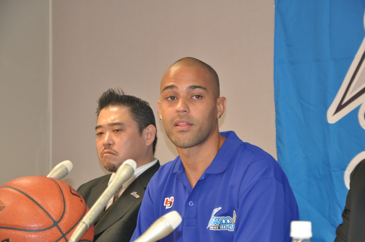2011年8月31日 マイケル・パーカー選手 入団記者会見 : 島根スサノオ 