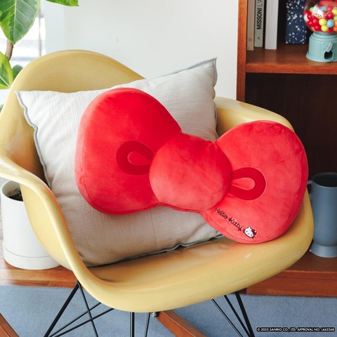 Hello Kitty ふわもちリボンクッション