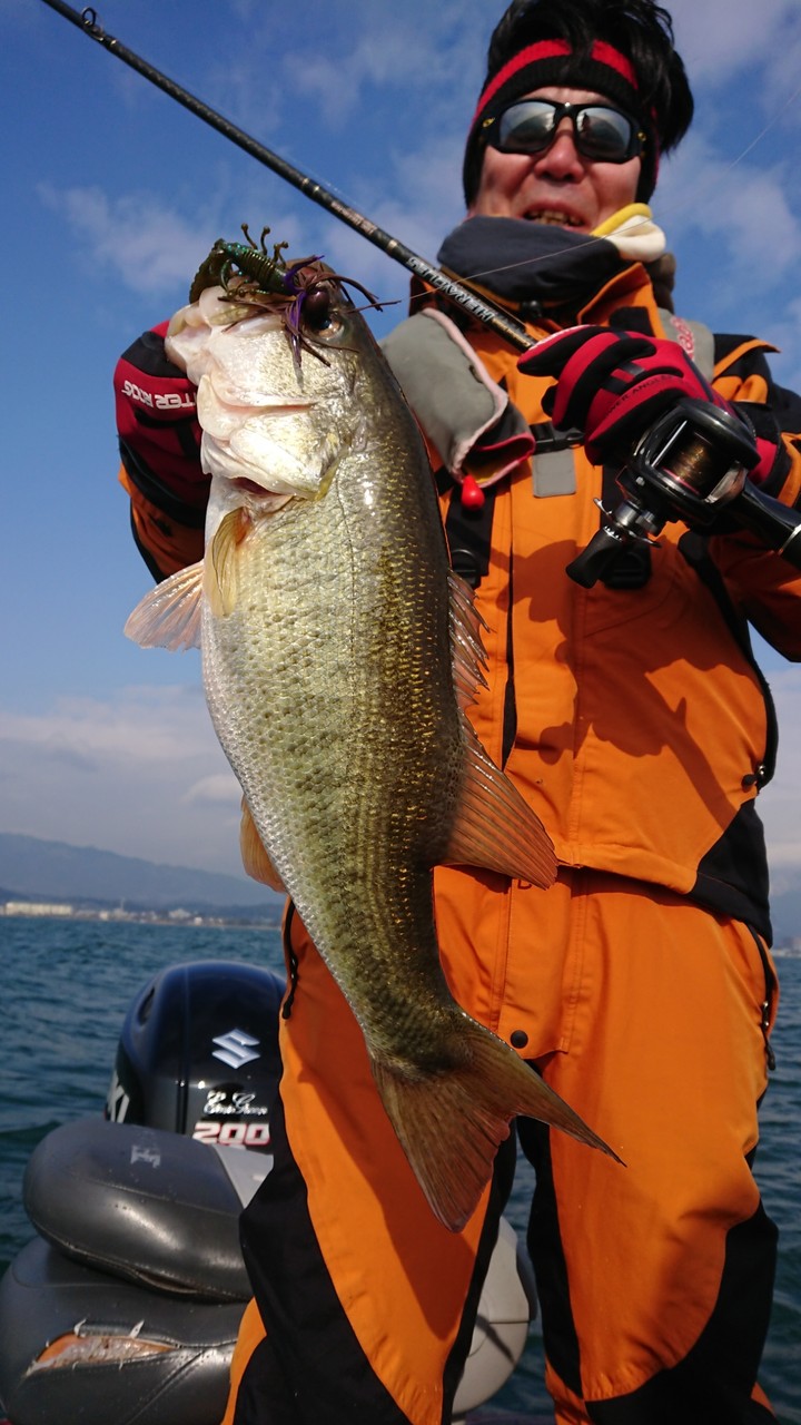 強風の1日 ラバージグで48cm 51cm 下敷領のええやん 琵琶湖バスフィッシングガイド 強風の1日 ラバージグで48cm 51cm 下敷領のええやん 琵琶湖バスフィッシングガイド