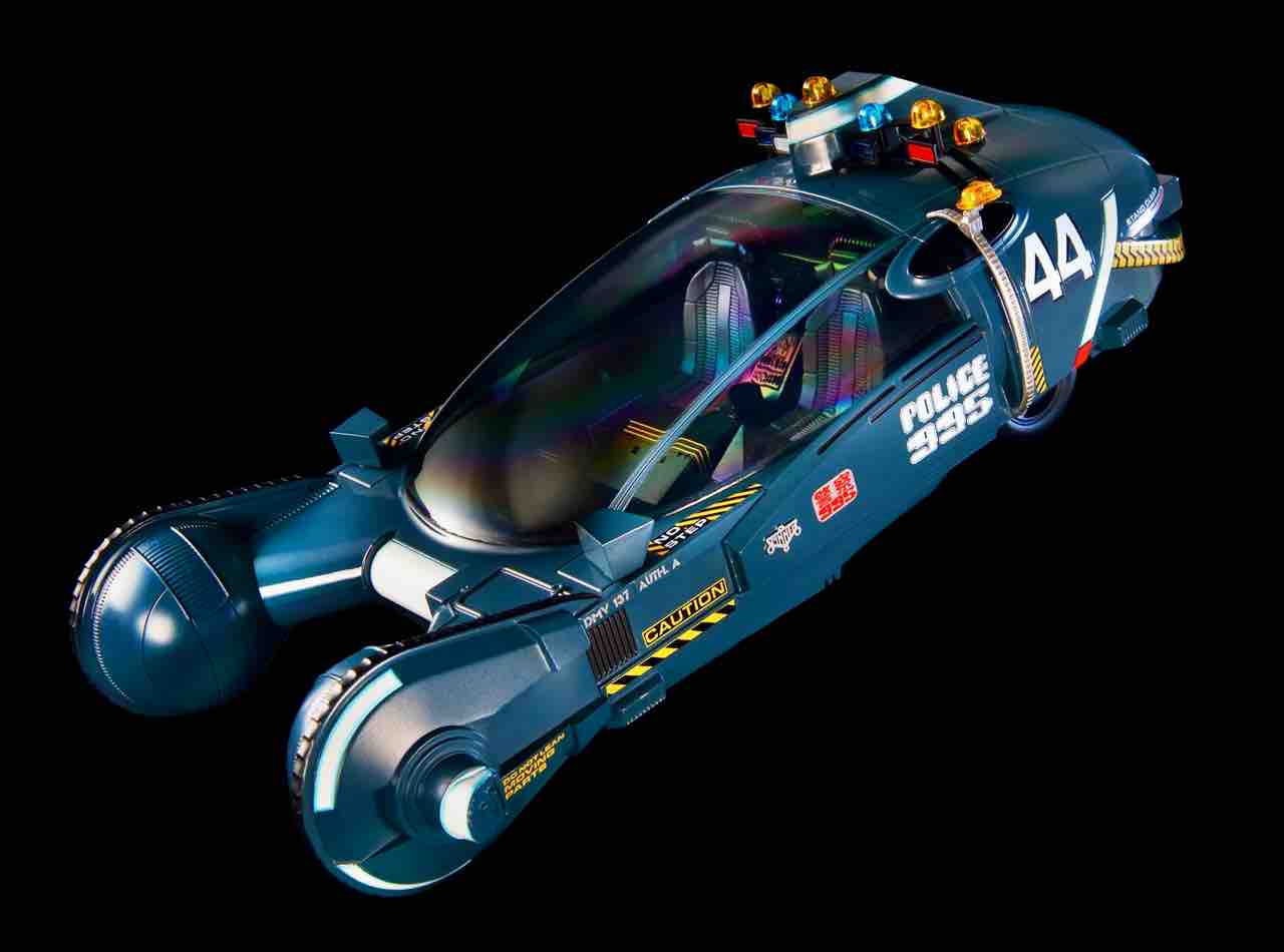 マスターレプリカ社のポリススピナー : SFプロップ・ミュージアム
