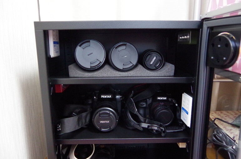 新しい防湿庫はトーリ・ハン : Pentax Heaven 新しい防湿庫はトーリ・ハン : Pentax Heaven