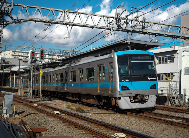 ����������