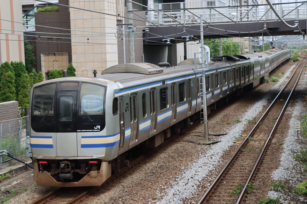 新鶴見界隈1080-2（E217系Y-27編成長野配給9744レ EF64 1032