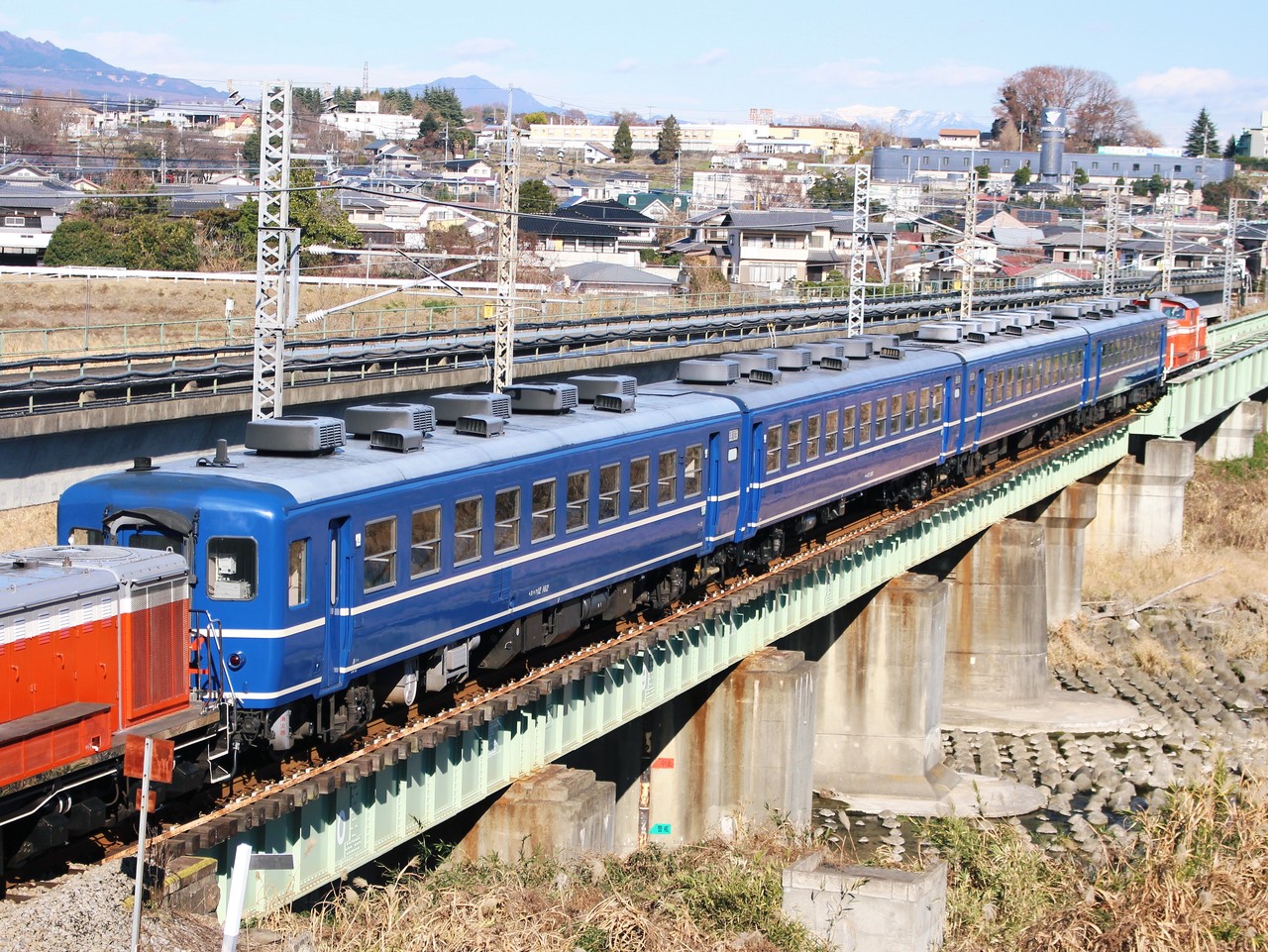 信越本線 1-4（試9133レ DD51 842 + 12系客車 + DD51 897
