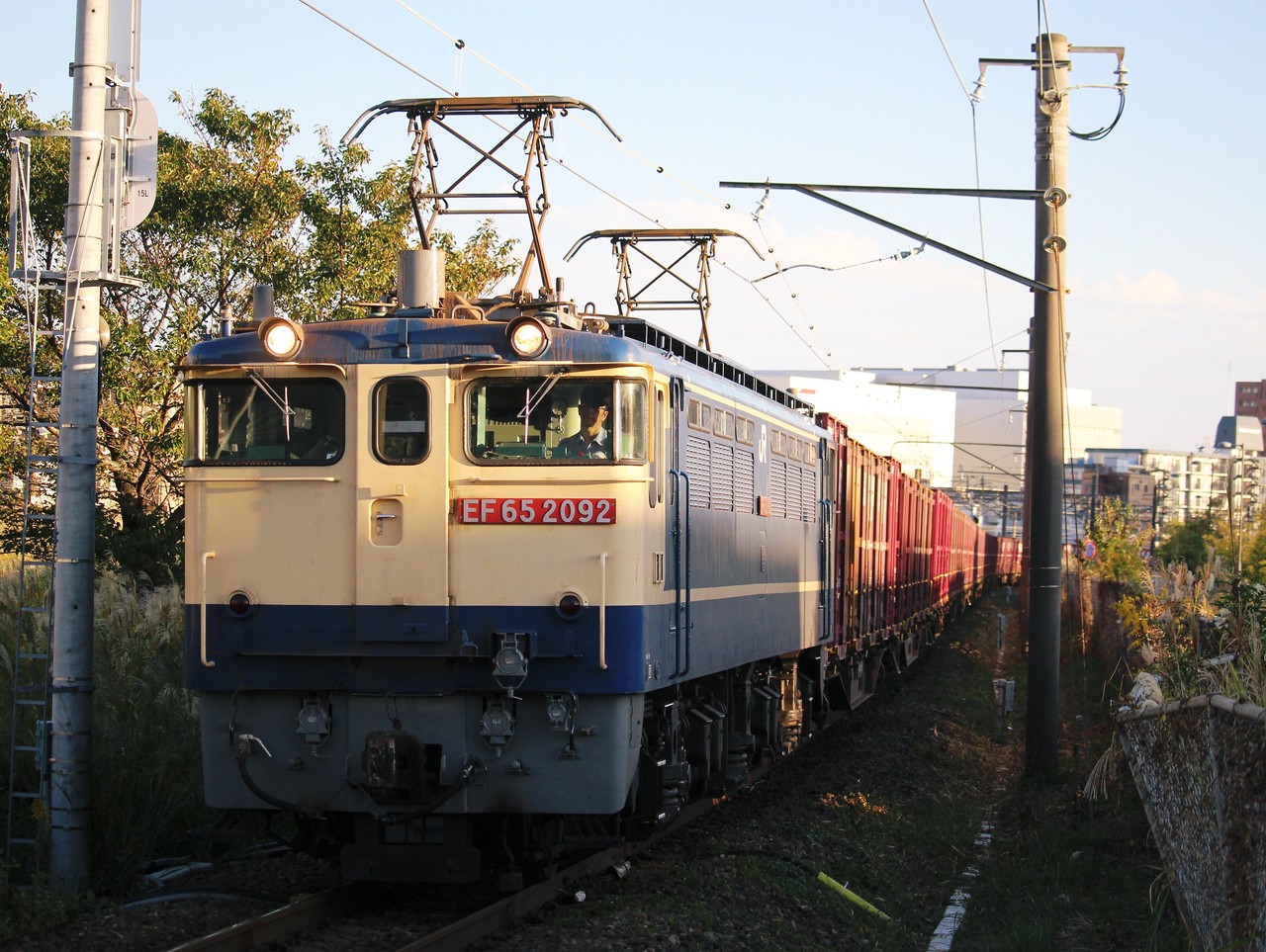 新鶴見界隈746-3（イモ臨8071レ EF65 2092） : 新鶴見通信