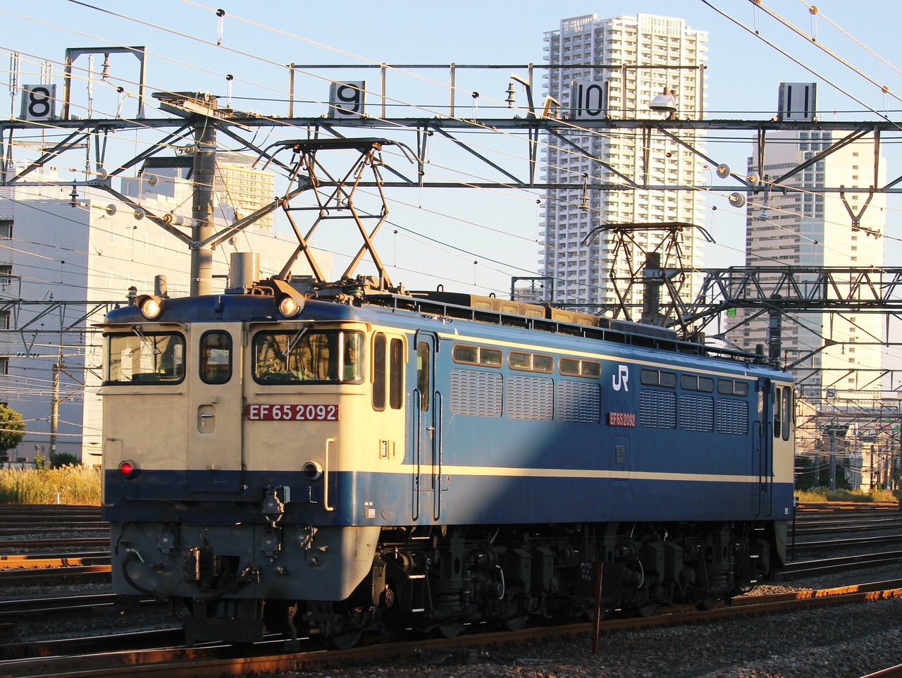 新鶴見界隈746-3（イモ臨8071レ EF65 2092） : 新鶴見通信