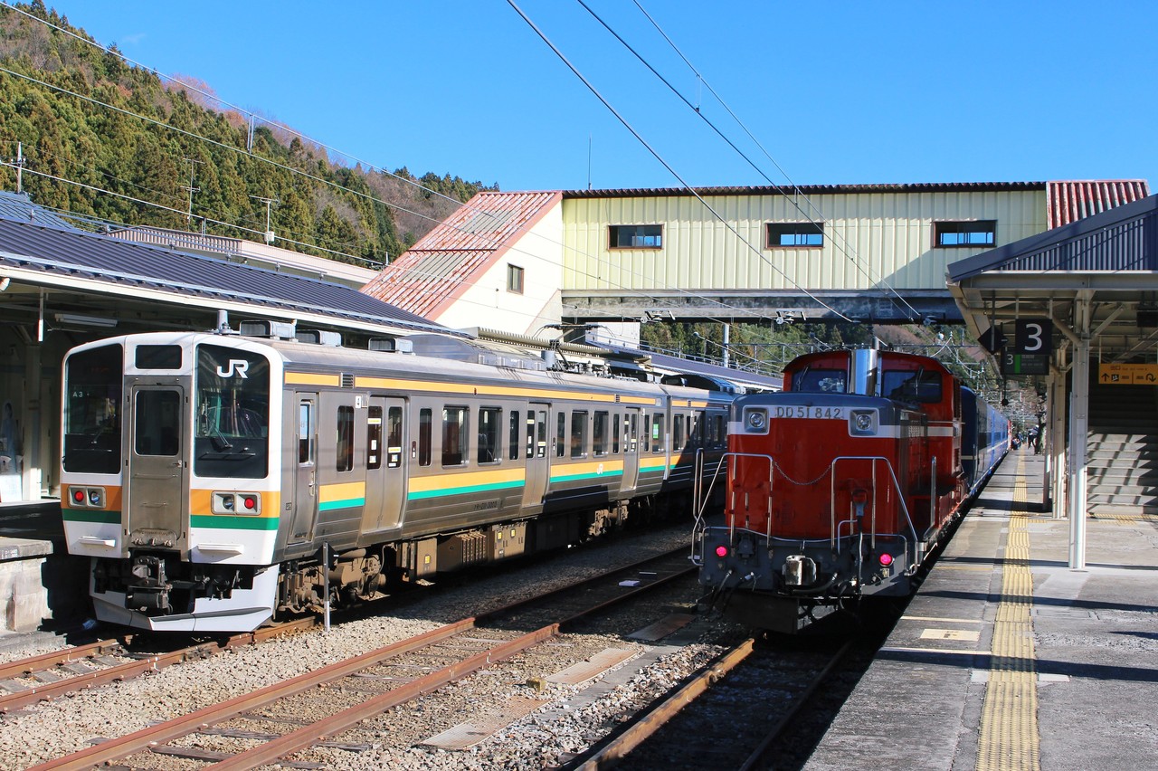 信越本線 1-6（横川駅 試9134レ DD51 897 + 12系客車 + DD51 842