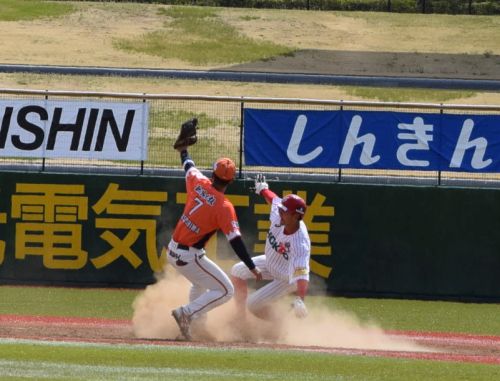 おめでとう 鈴木駿輔 N田 信濃グランセローズスタッフのブログ おめでとう 鈴木駿輔 N田 信濃グランセローズスタッフのブログ