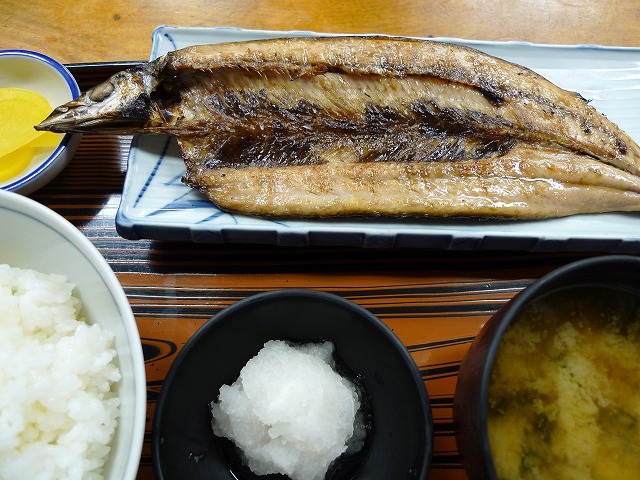 ニューニコニコ さんま開き 新橋ランチ日記