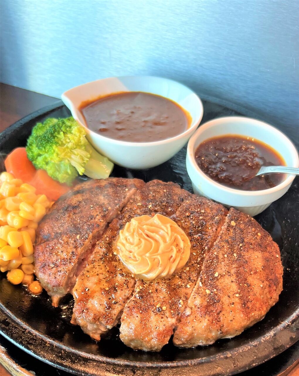 いきなりステーキ ワイルドハンバーグ300g 新聞は永久に不滅です オーナー編 いきなりステーキ ワイルドハンバーグ300g 新聞は永久に不滅です オーナー編