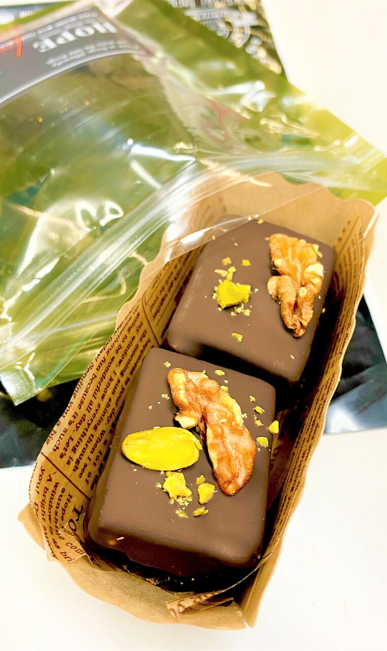 手作りチョコレートの差し入れ 新聞は永久に不滅です オーナー編