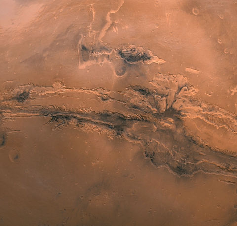 mars-globe-valles-marineris-enhanced-detail