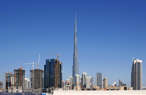 555px-Dubai_skyline_(2)