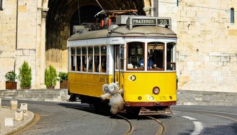 Lisboa-577a76ac1413a-png__700
