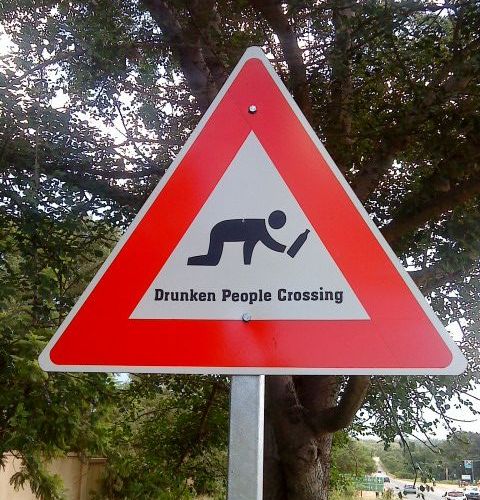 funny-road-sign-drunk-crossing