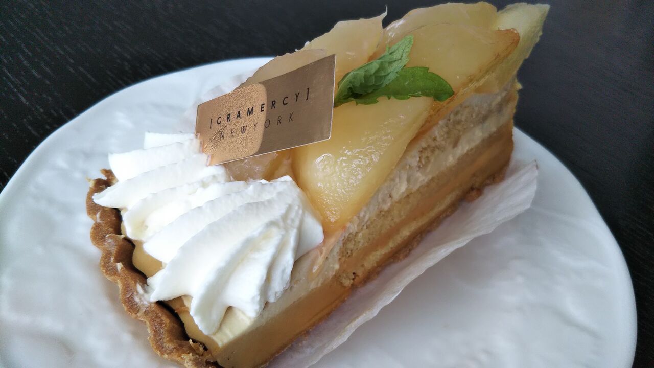 グラマシーニューヨーク ニューヨークチーズケーキ カット を食べてみた 口コミ気になる方へ味 値段まとめ 今日は何食べる 全国お土産日記