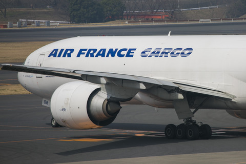 Air France:Boeing 777-F28(F-GUOB)-8956