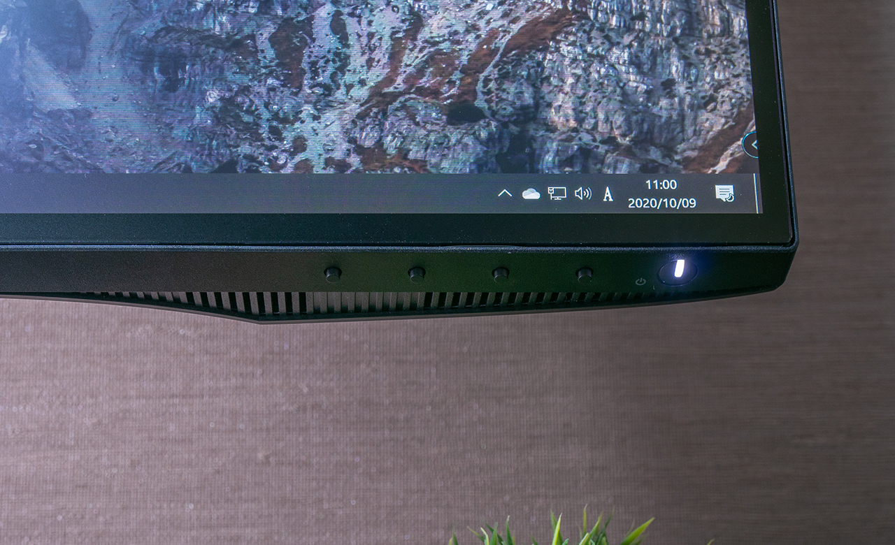 DellゲーミングモニターからDell 27インチ4Kモニター U2720QMへ DellゲーミングモニターからDell 27インチ4Kモニター U2720QMへ