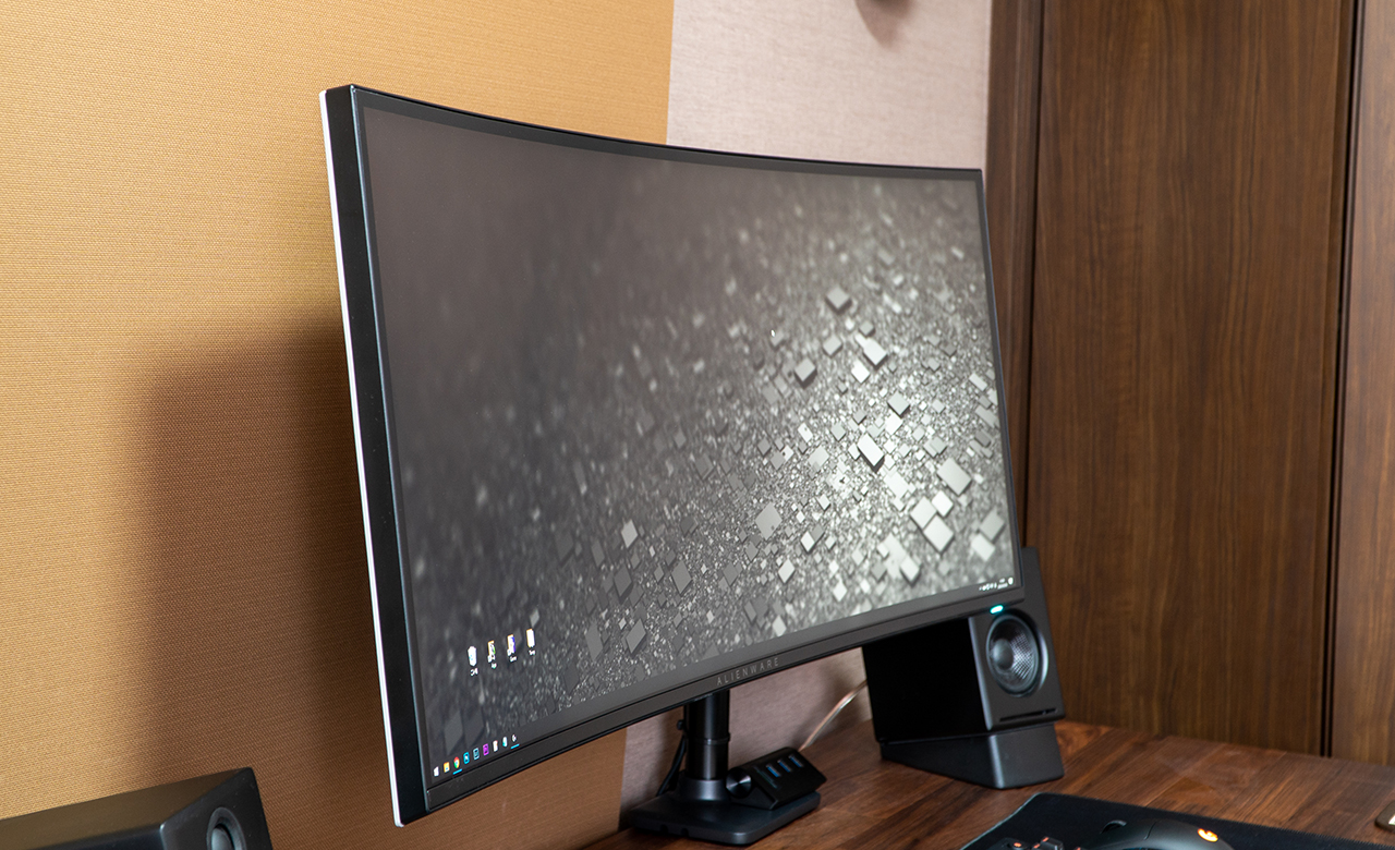 34インチでウルトラワイドで120Hzなゲーミングディスプレイ Dell 34インチでウルトラワイドで120Hzなゲーミングディスプレイ Dell
