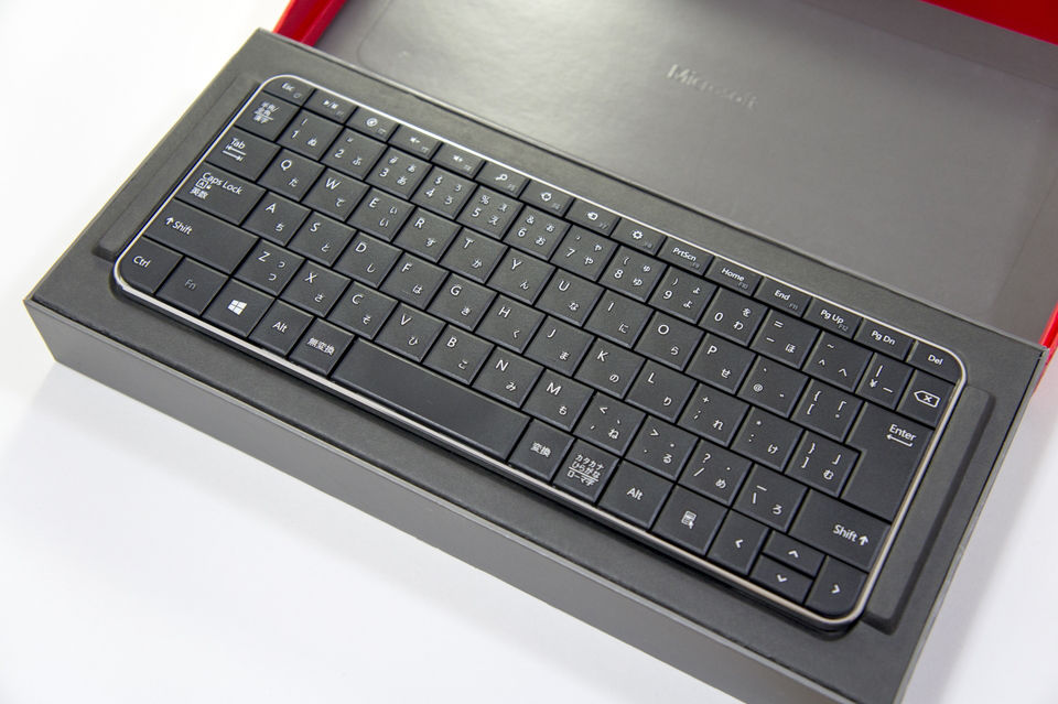 Microsoft キーボード　 Bluetooth対応　U6R-00022 Amazon.co.jp: Microsoft U6R-00022 Wedge Mobile Keyboard with