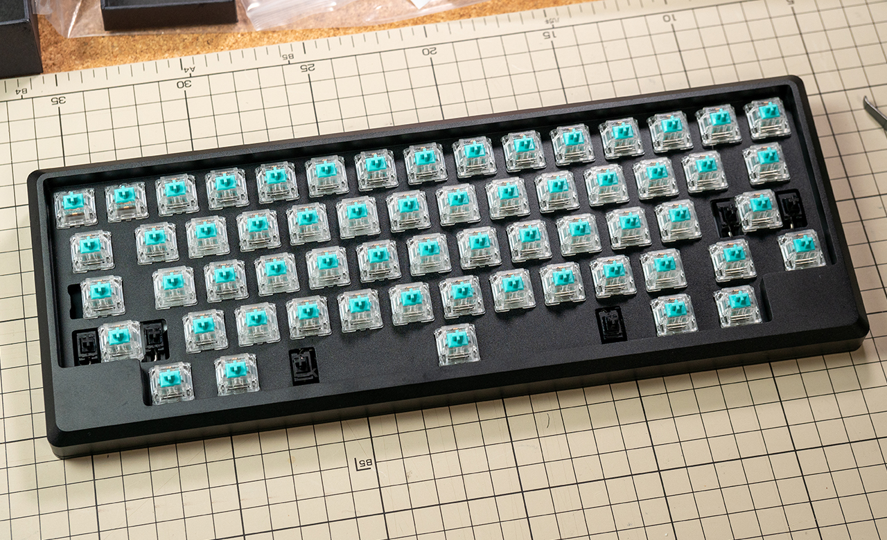 テレワーク環境改善計画 ― キーボード編 その4： 60％キーボードキット