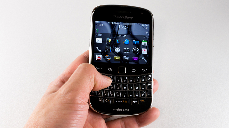 コレクションアイテムとしてBlackBerry Bold 9900 を買ってみた : お