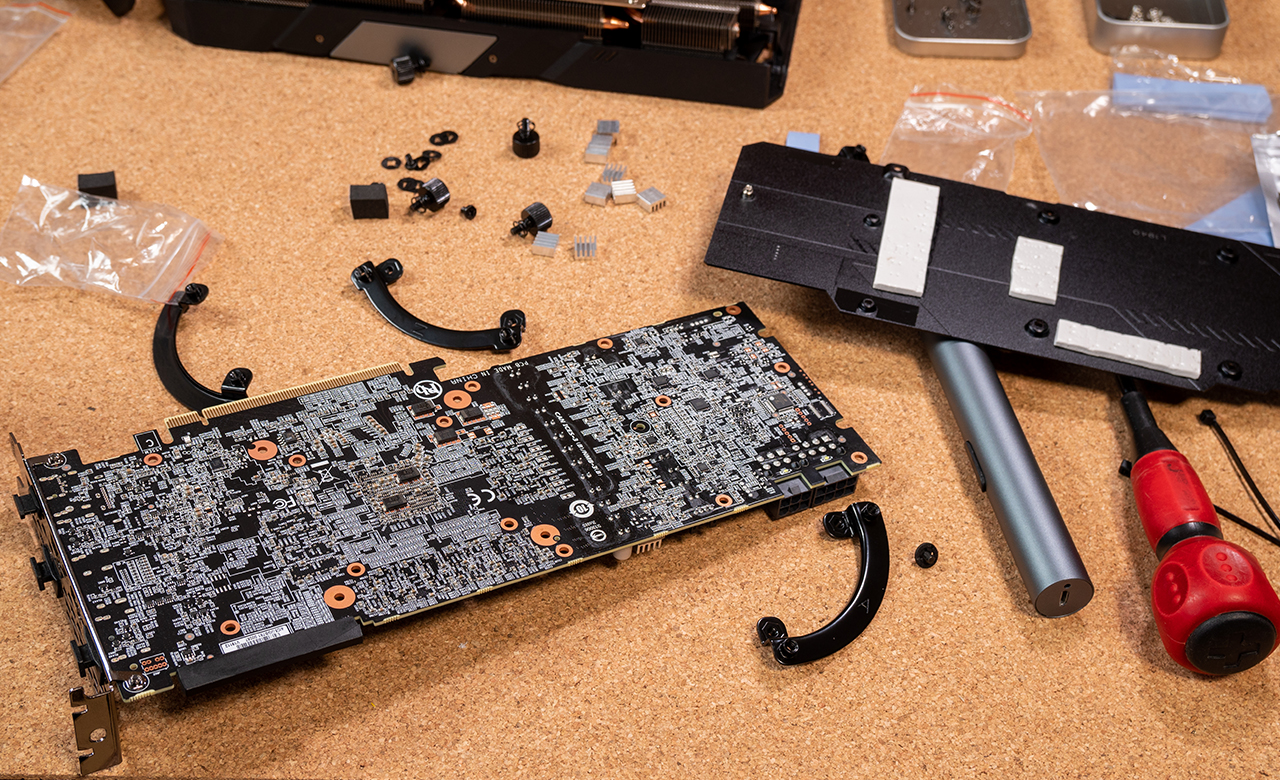 NZXT KRAKEN G12 で RTX 2080 Superを簡易水冷化してみた ― 換装編