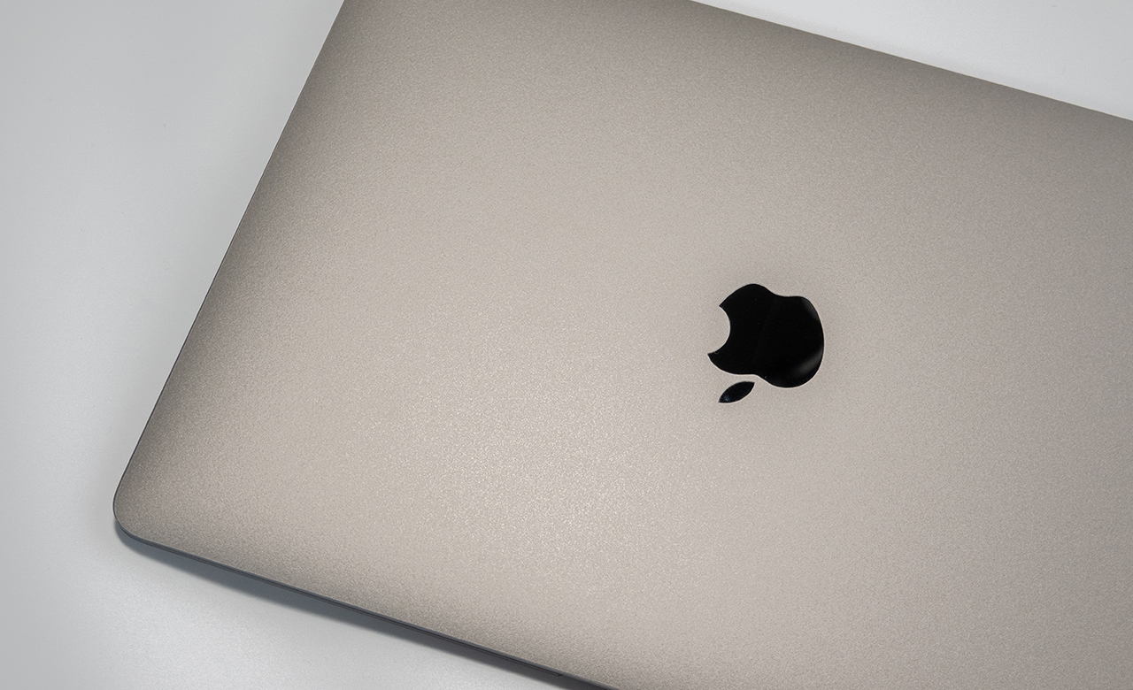 MacBook Air 用スキンシール Wraplus／Slickwraps レビュー : おShinoブ