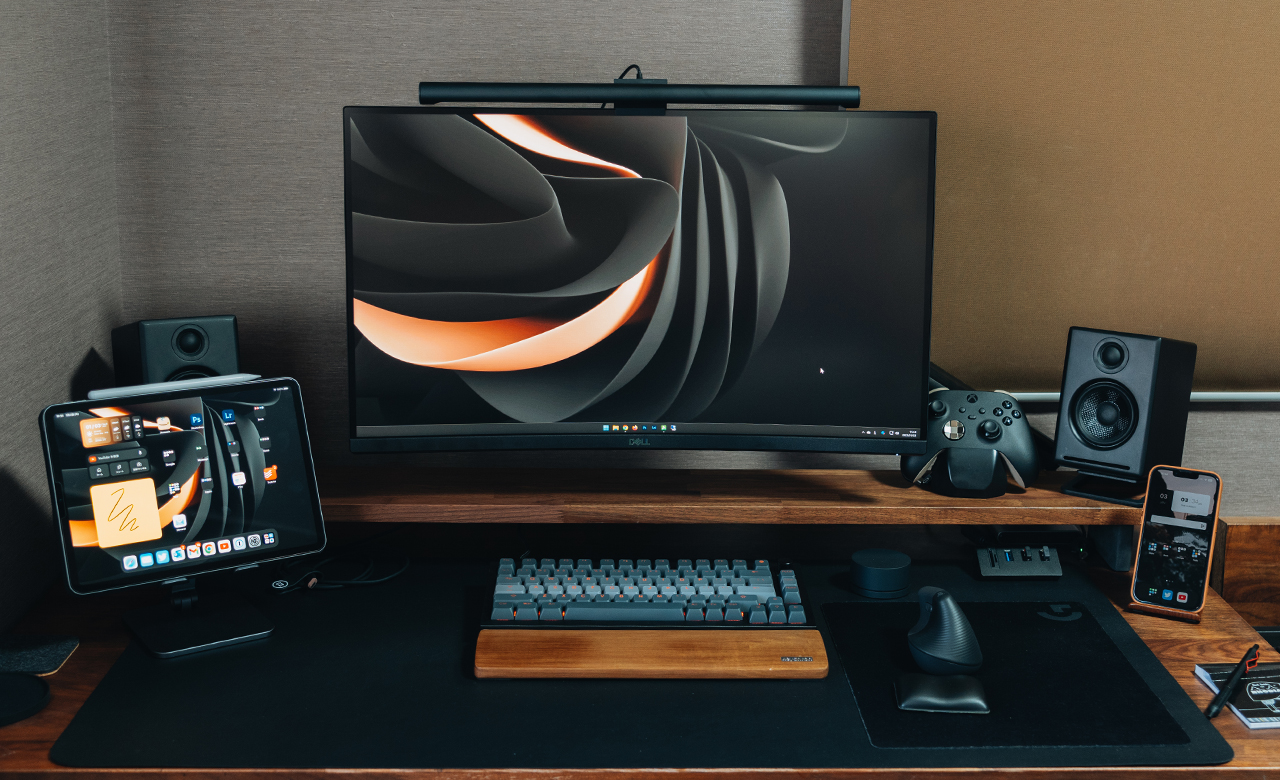 PCデスク 2023年1月