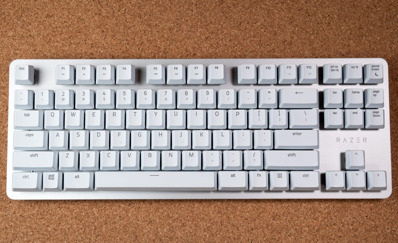 静音オレンジスイッチ搭載の Razer BlackWidow Lite Mercury 静音オレンジスイッチ搭載の Razer BlackWidow Lite Mercury