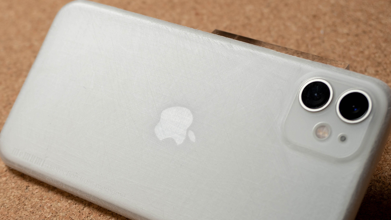 超軽量 極薄だけど滑りやすいスマホケースを ヤスリで削って滑りにくくしてみた おshinoブ