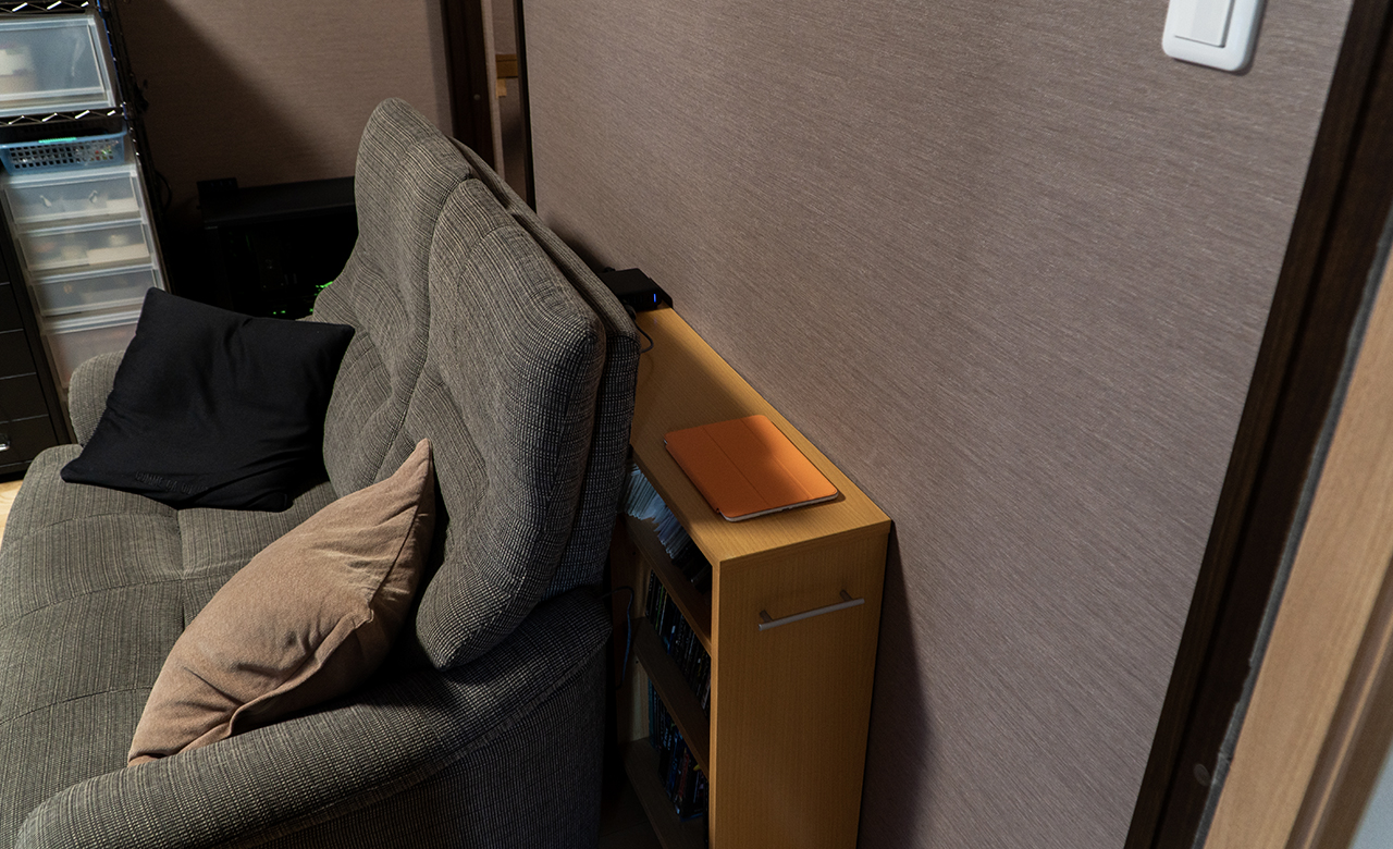 部屋が狭いから 押入れをpcルームに改造してみた ひとまず完成編 おshinoブ
