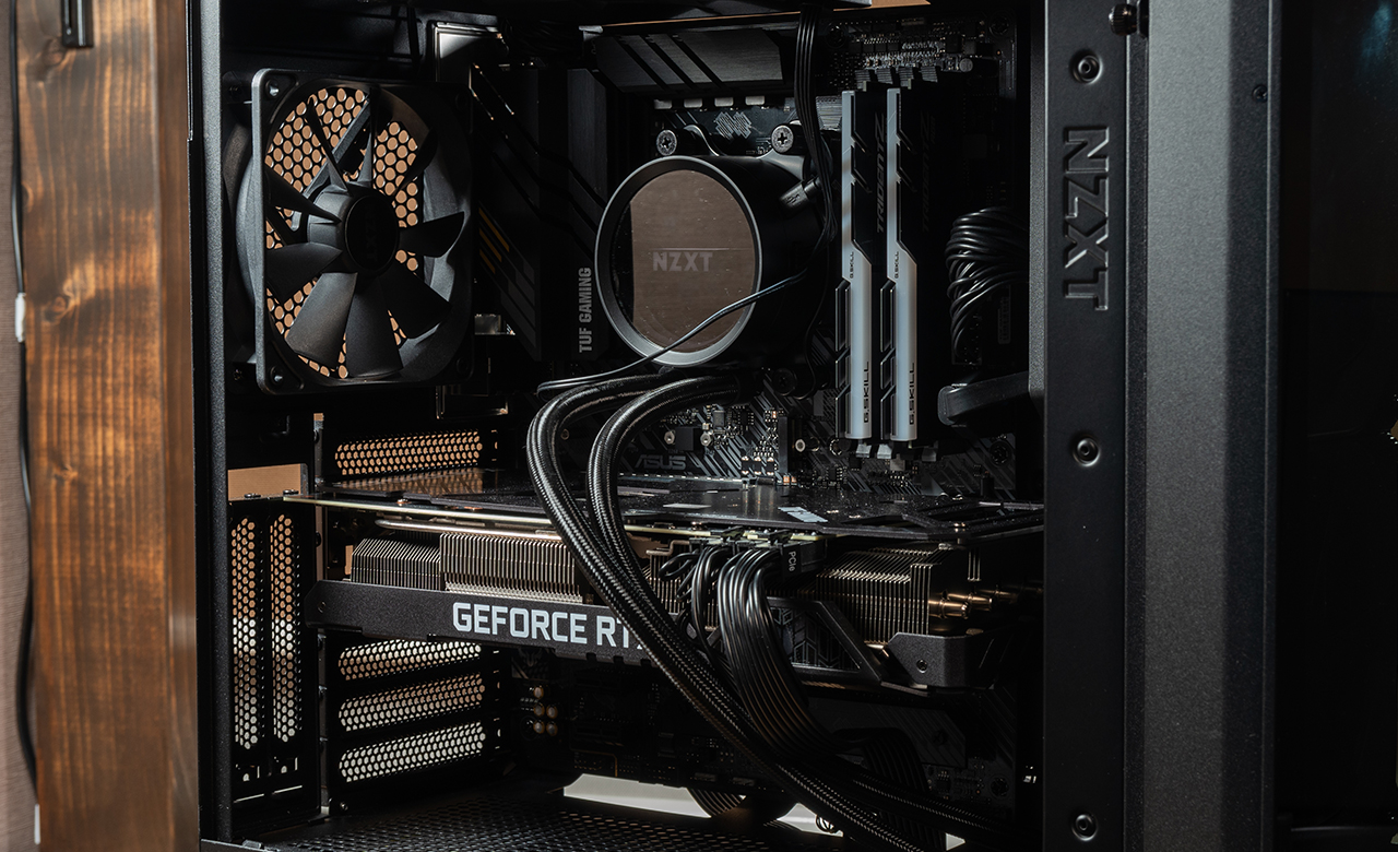 Nzxtのケースと簡易水冷で作るゲーミングpc 組み立て編 おshinoブ