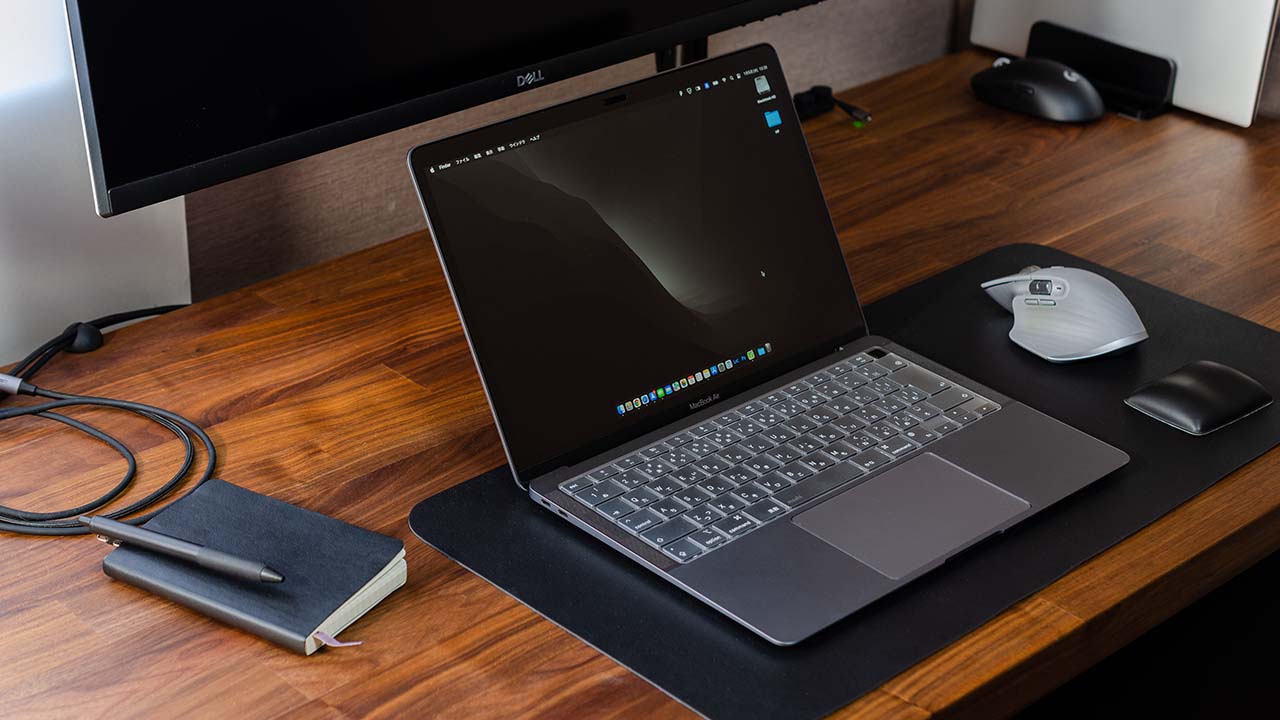 M1 MacBook Airをできるだけキレイに使うために用意したアイテムたち 