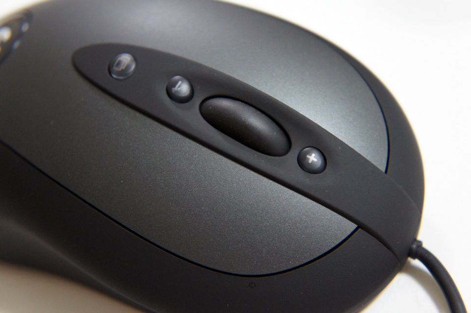 (未使用･未開封品)　LOGICOOL パフォーマンス オプティカルマウス G400 7z28pnb Amazon.co.jp: LOGICOOL パフォーマンス オプティカルマウス