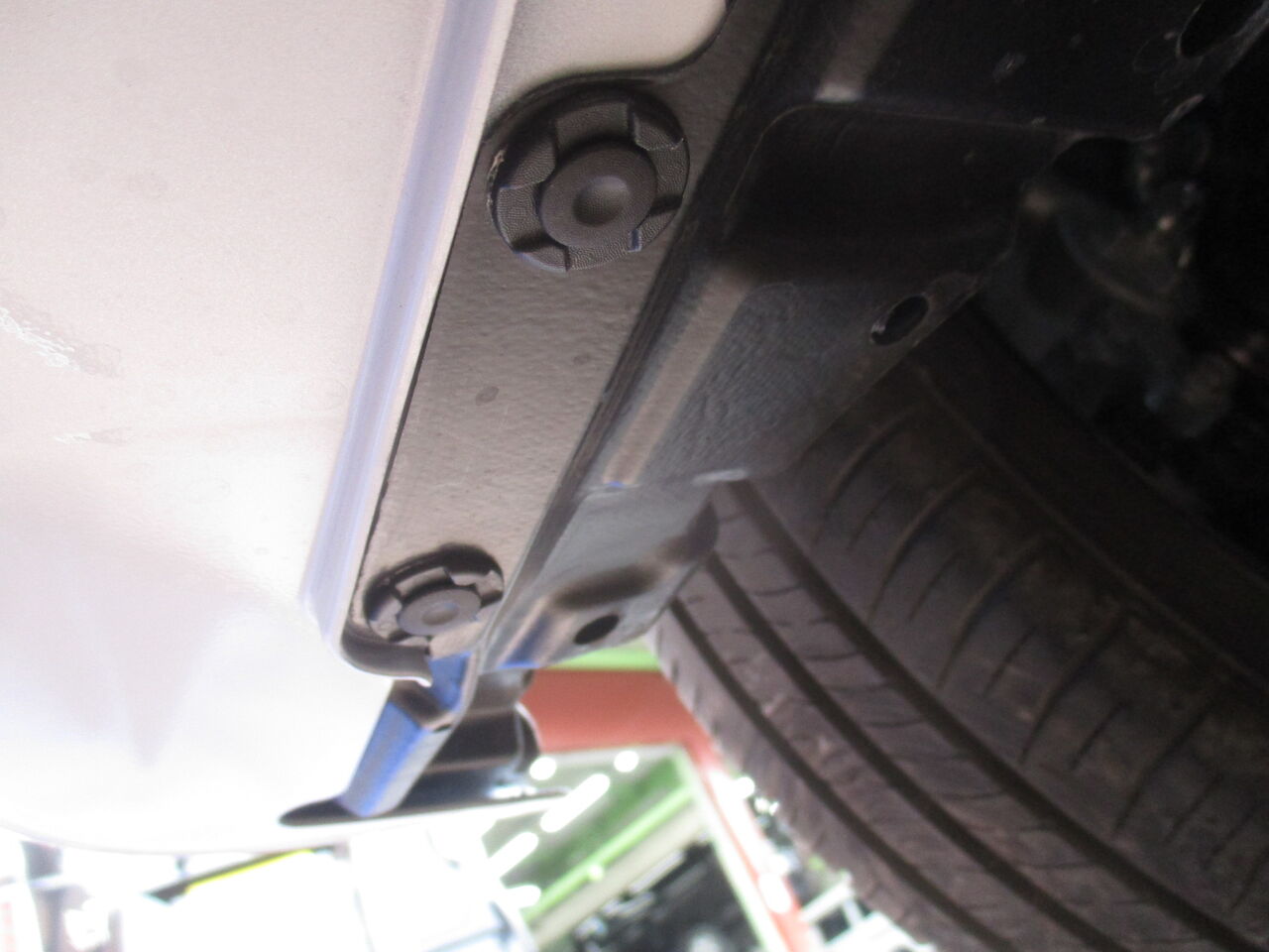 キャスト ｌａ２５０ｓ フロントバンパーモール交換 新生オート飯能 みんなのブログ