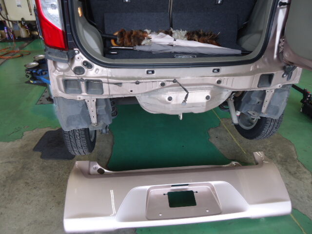 ムーヴ ｌａ１００ｓ リアバンパー交換 新生オート飯能 みんなのブログ