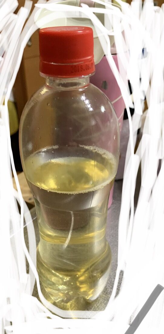 園に水筒忘れて行った。先生が大丈夫ですよって言うのでそのまま預けた。子供が帰ってきたら誰が飲んだか分からないペットボトルにお茶入れられてた…気持ち悪い( ;ﾟДﾟ)ｶﾞｸﾌﾞﾙ