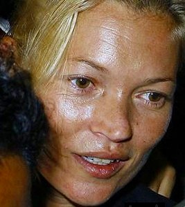 スーパーモデル ケイト モス34歳 Laxで見せた驚きの老け顔 ひとみのファッション情報局 スーパーモデル ケイト モス34歳 Laxで見せた驚きの老け顔 ひとみのファッション情報局