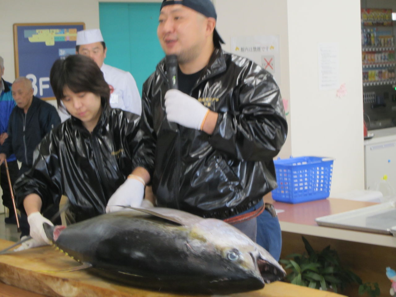 マグロの解体ショー さわやか 日記
