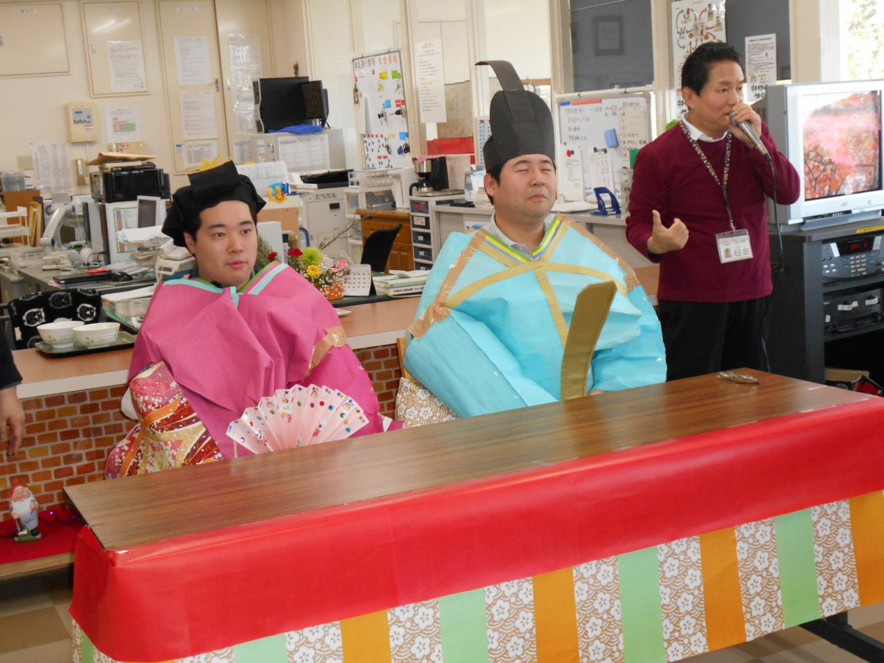 ひな祭りで二人羽織 ひびき園 さわやか 日記 ひな祭りで二人羽織 ひびき園 さわやか 日記