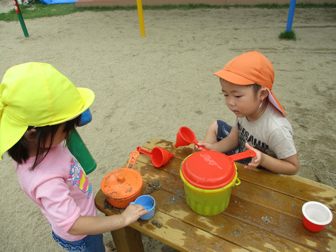 泥んこ遊び あだちのもり保育園 さわやか 日記