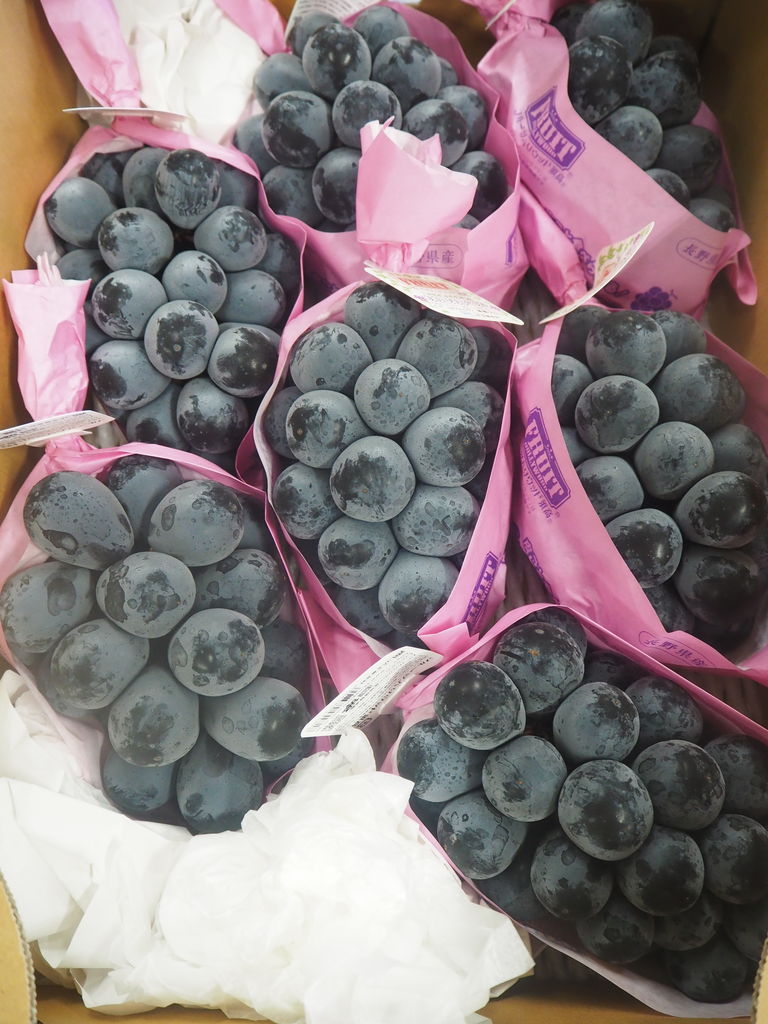 露地解禁 ぶどう界の紫式部 ナガノパープル 好評販売中 Asamana Manager S Blog