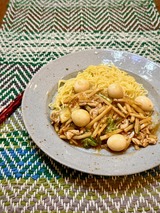 うずらの卵の焼きそば