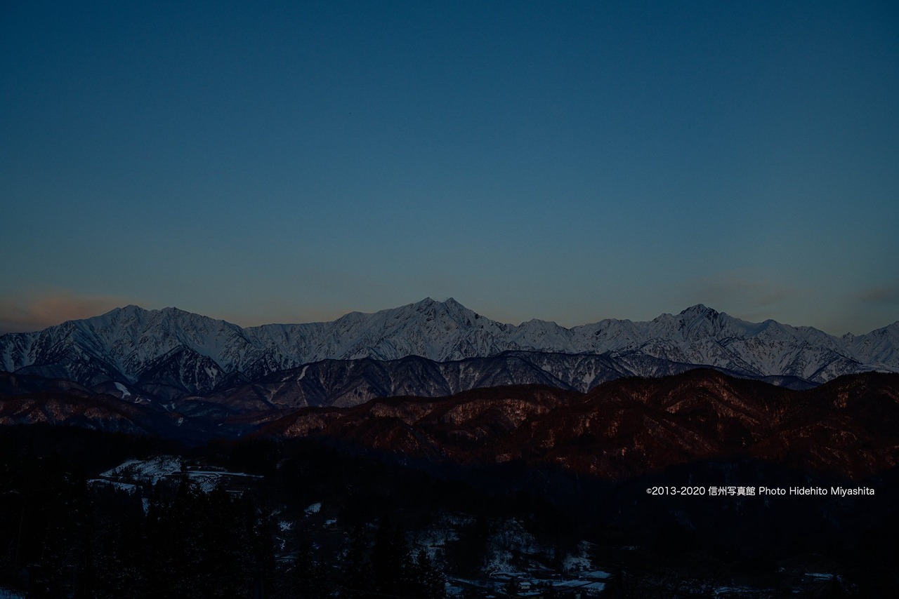 光の無い仁科三山