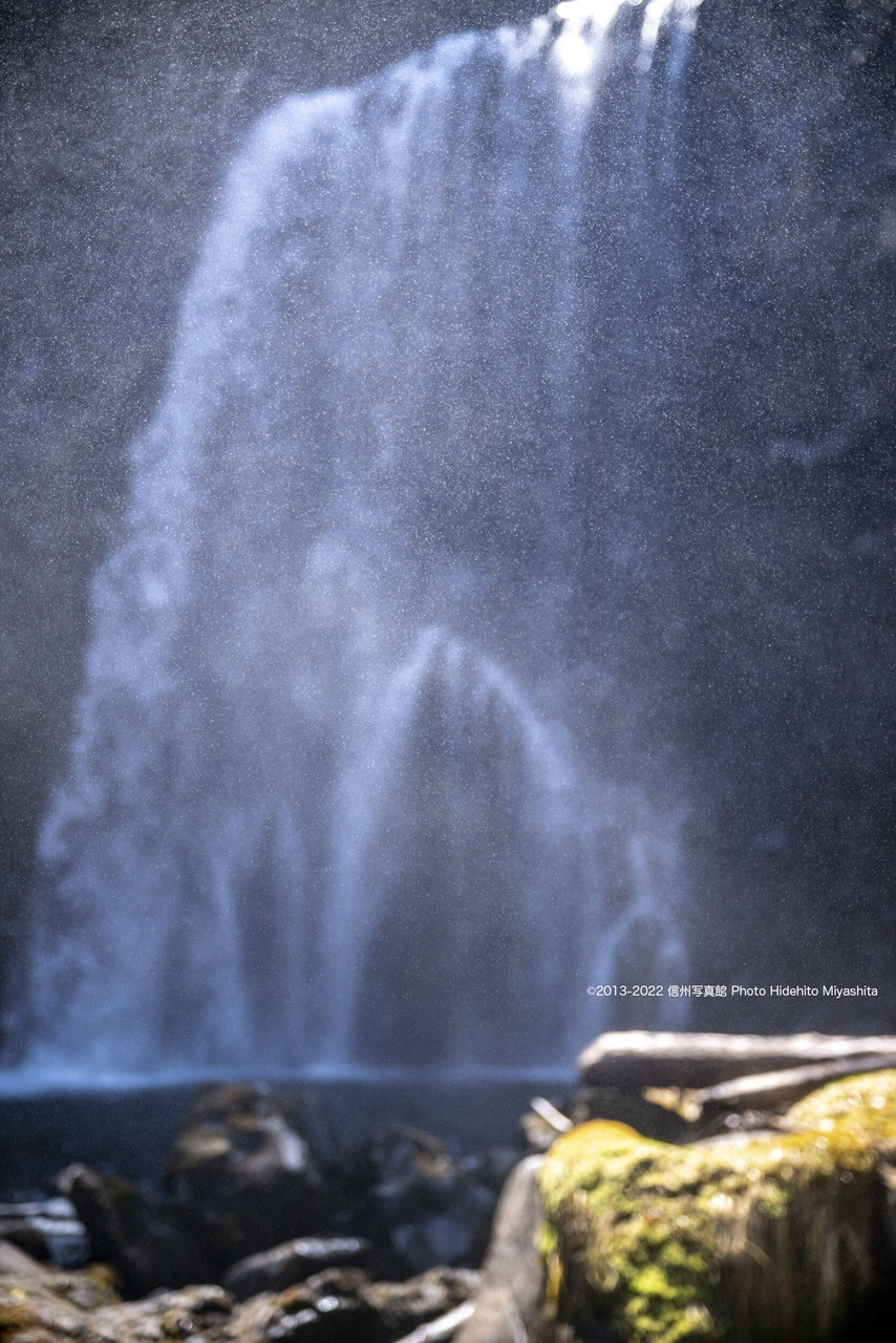 水飛沫飛ぶ_20220503-_DSC4093