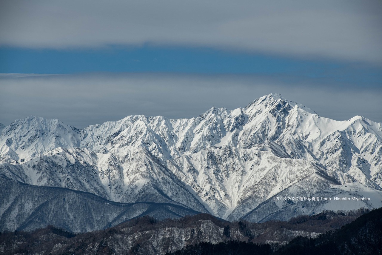 冬の五竜岳